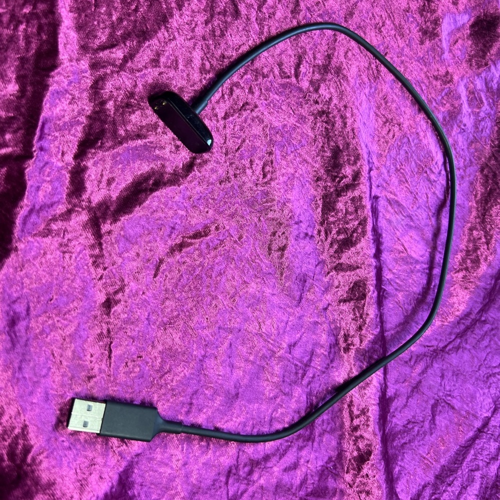 Black USB Charging Cable for Fitbit Luxe